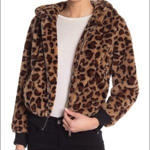 Love tree Leopard Faux Fur Bomber Jacket